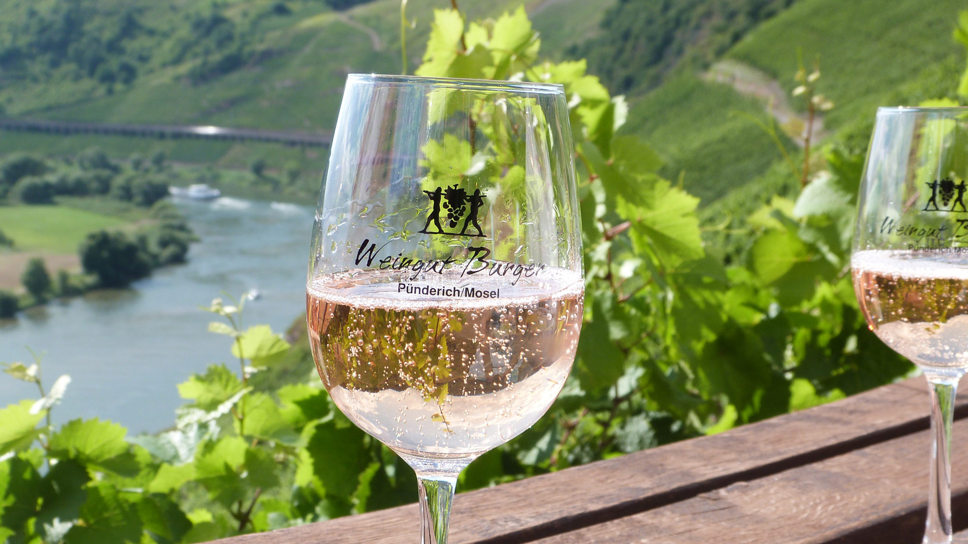 Weingut Burger Weingut und Straußwirtschat in Pünderich an der Mosel